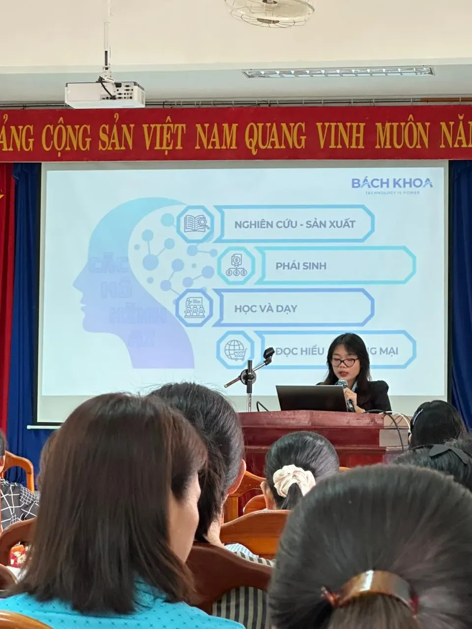 Tập huấn chuyên sâu Ứng dụng trí tuệ nhân tạo (AI) vào dạy, học, và kiểm tra đánh giá cho khối THPT tỉnh Bà Rịa - Vũng Tàu