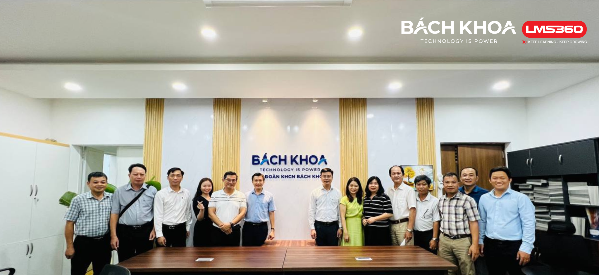 Đề xuất giải pháp chuyển đổi số giáo dục toàn diện cùng đoàn Đại biểu tỉnh Thừa Thiên Huế
