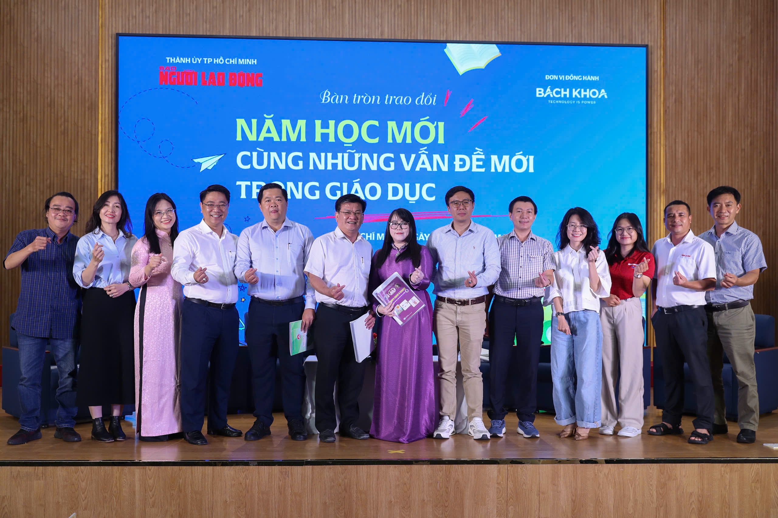 Năm học mới tại TP HCM: Cân đối lịch học, hiểu rõ các khoản thu